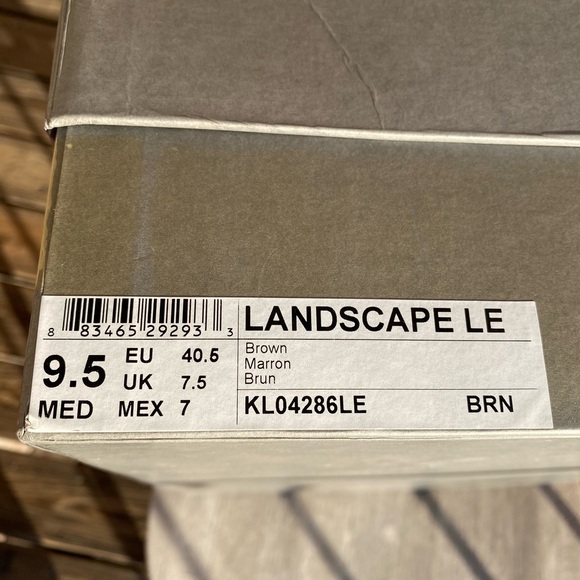 NEW IN BOX KENNETH COLE BROWN TALL BOOT 9/9.5 - Picture 8 of 11